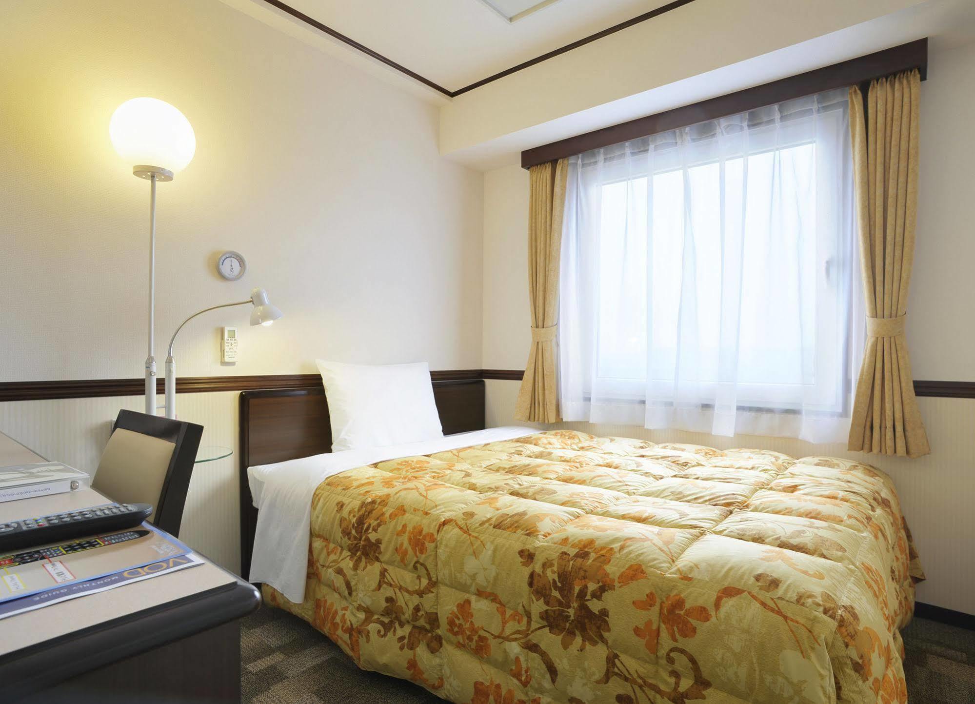 Toyoko Inn Misato Ekimae Exterior photo